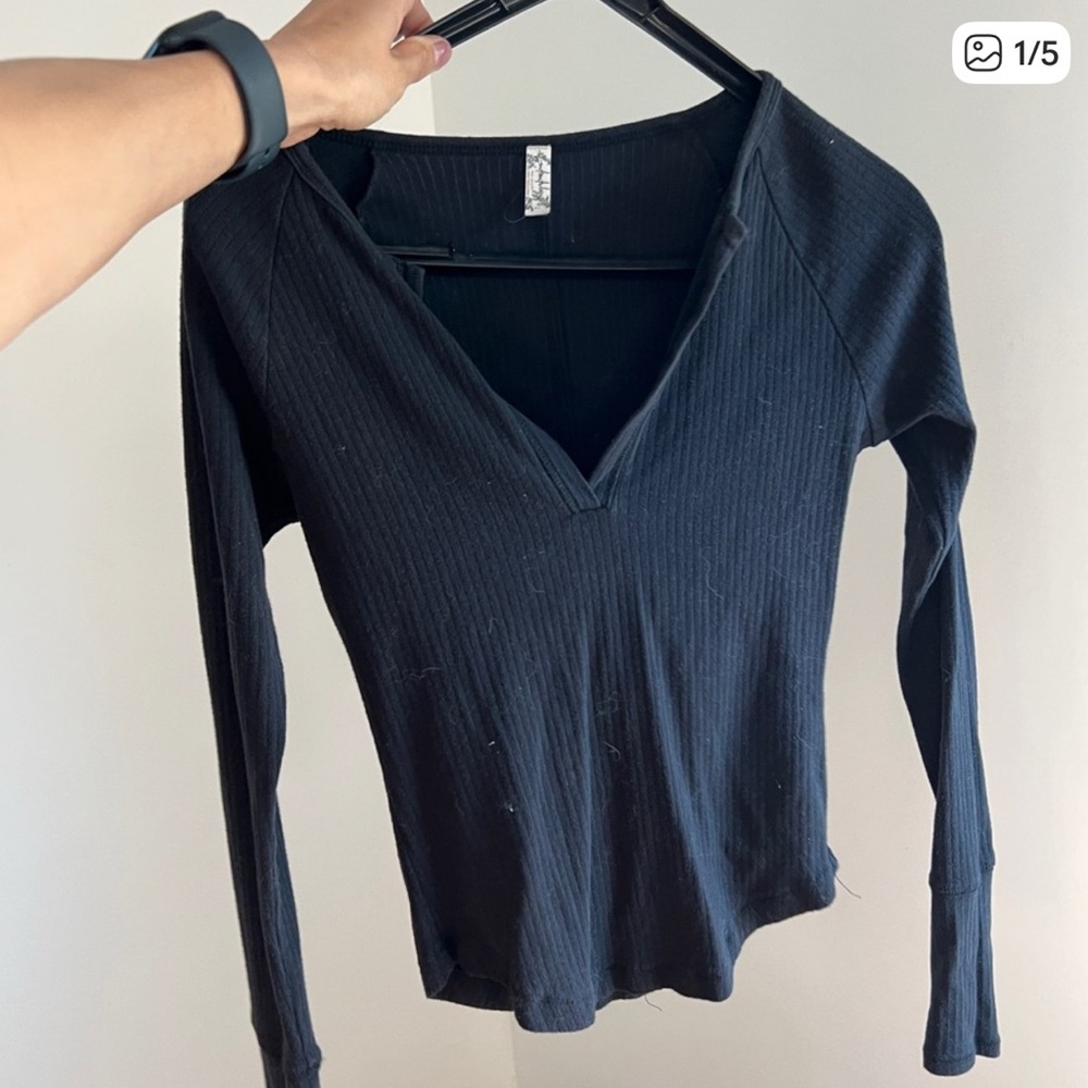 Free People black V-Neck Ribbed Long Sleeve Top